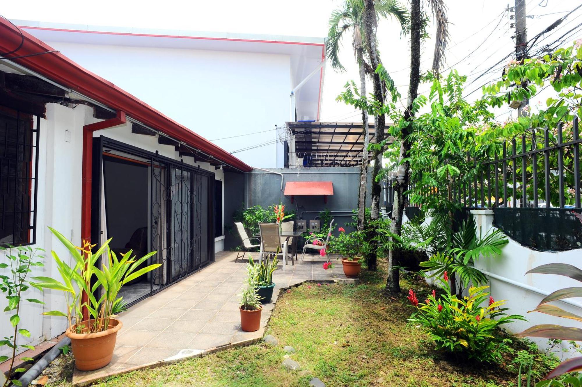 Albergue Wide Mouth Frog Quepos Manuel Antonio Exterior foto